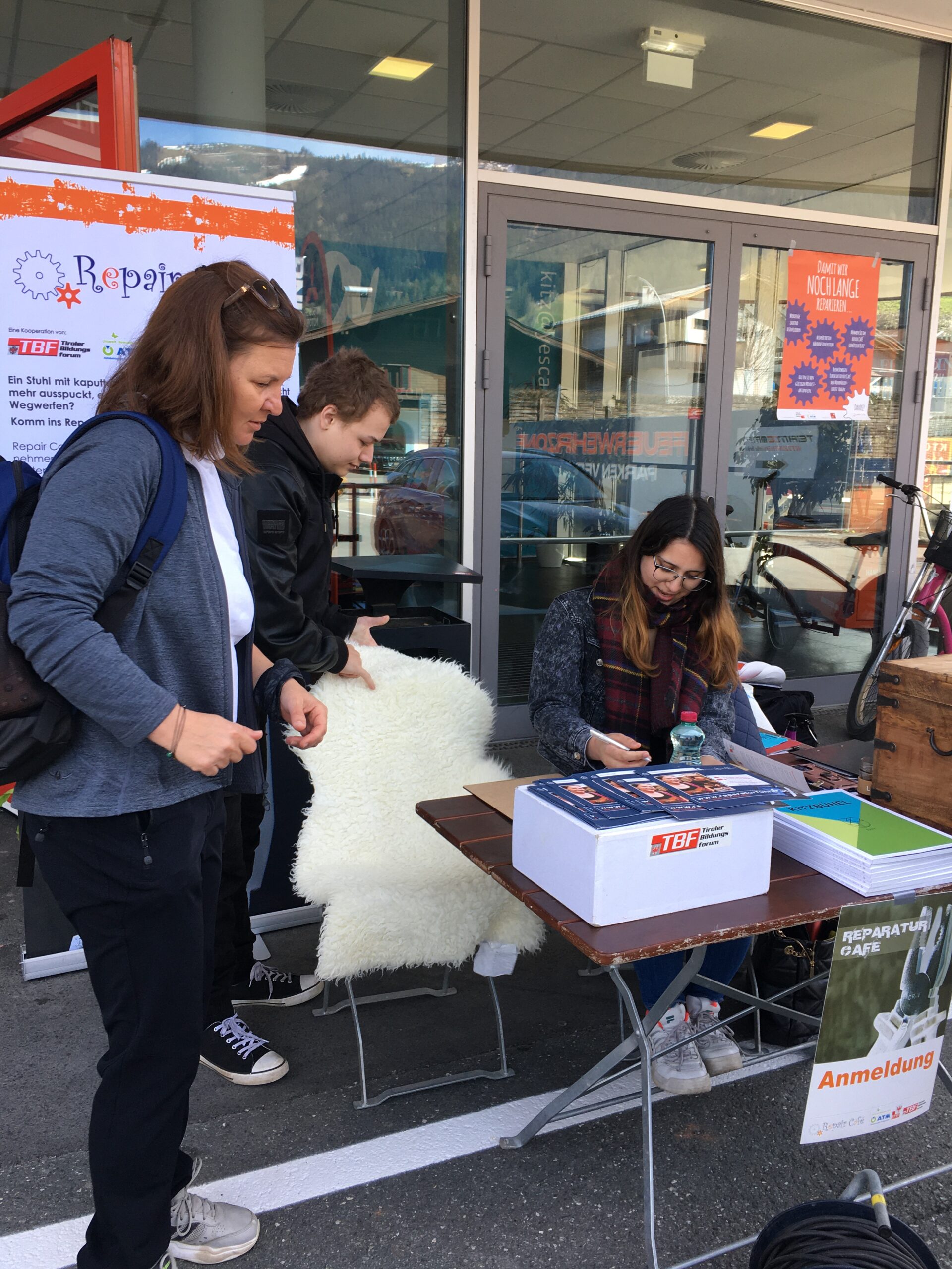 Repair Cafés – für viele Menschen NOTwendig