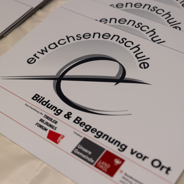 50 Jahre Erwachsenenschulen: Bildungs- und Begegnungsort in Tirols Gemeinden