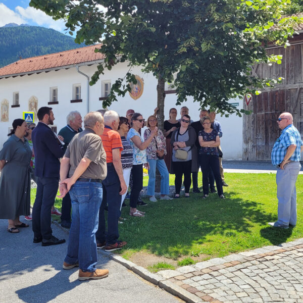 Aktiver Austausch beim Bezirkschronistentag in Axams