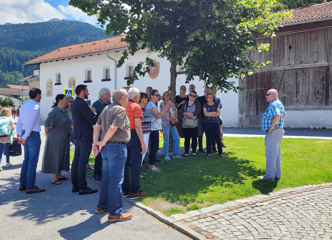 Aktiver Austausch beim Bezirkschronistentag in Axams