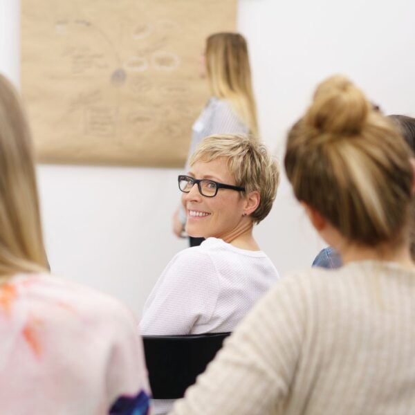 Erwachsenenschulen suchen Verstärkung