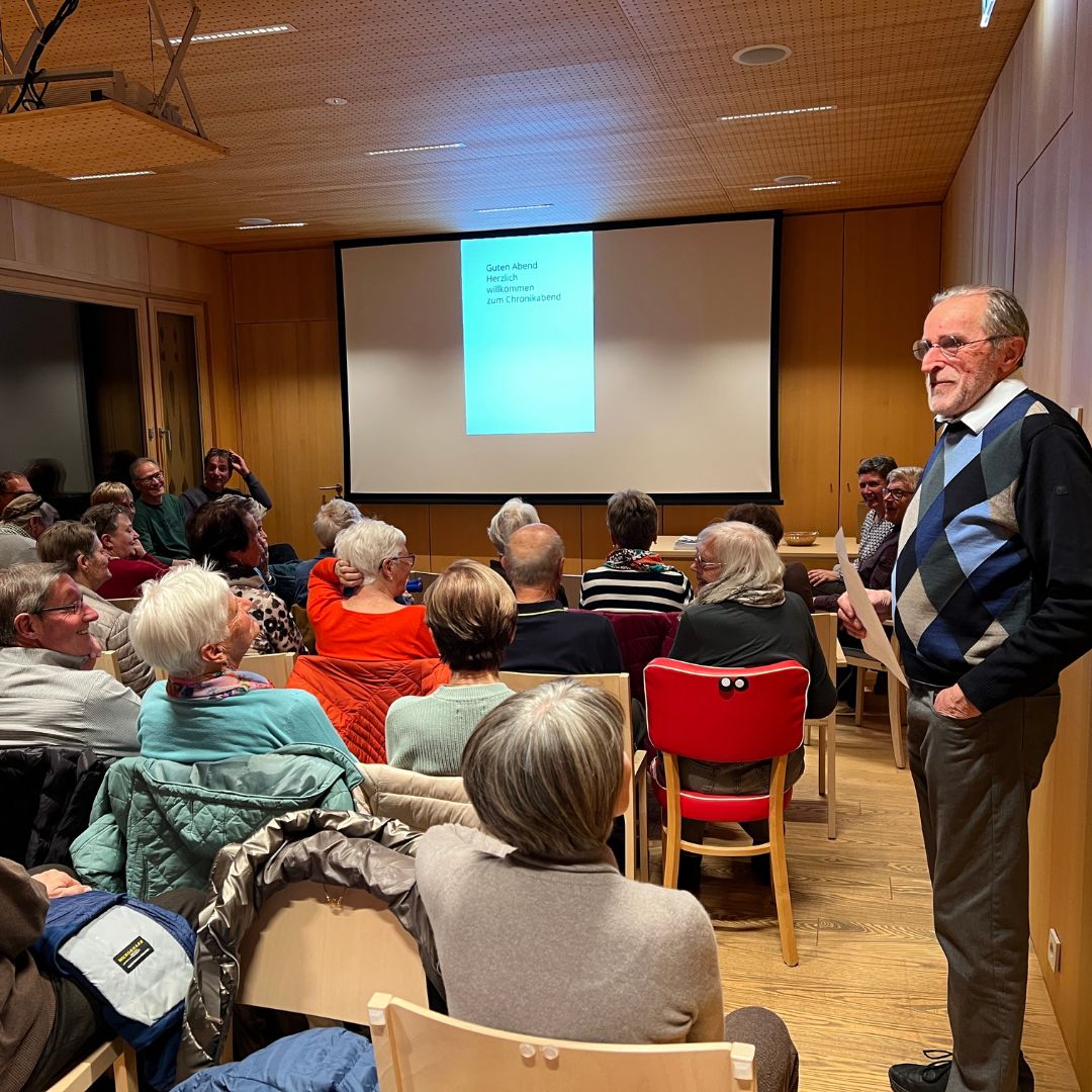 Volles Haus bei Chronikabend in Patsch